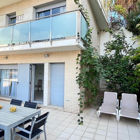 Tranquil Duplex In Sitges, Barcelona,Sea Views, Parking, Terrace Lejlighed Eksteriør billede