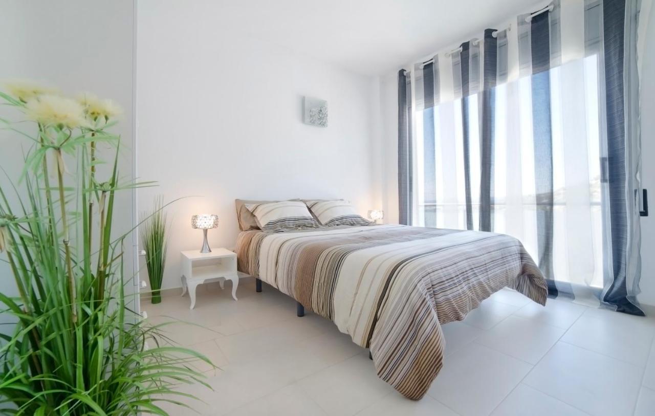 Tranquil Duplex In Sitges, Barcelona,Sea Views, Parking, Terrace Lejlighed Eksteriør billede